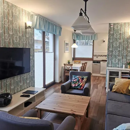 Dom Na Skraju * Łukęcin