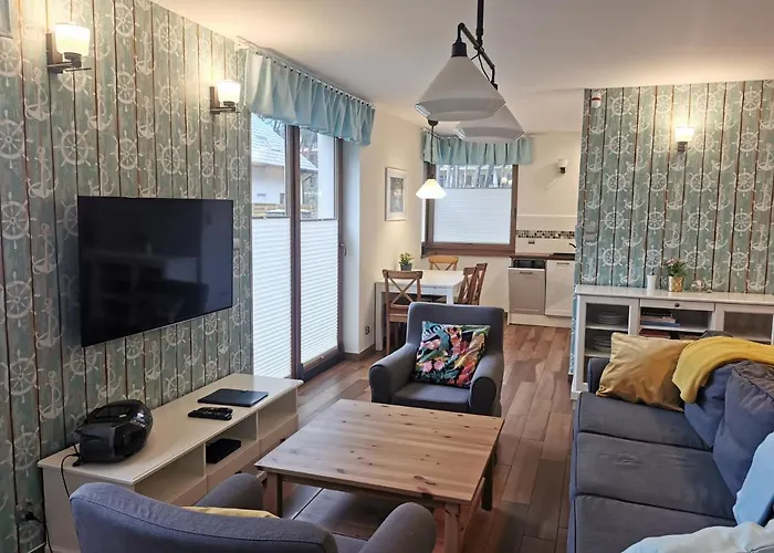 Dom Na Skraju * Łukęcin