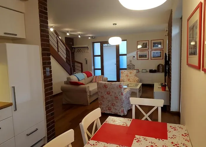 Dom Na Skraju Сasa de vacaciones Łukęcin