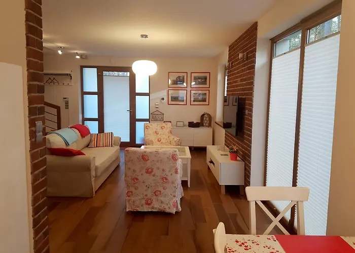 Сasa de vacaciones Dom Na Skraju Łukęcin