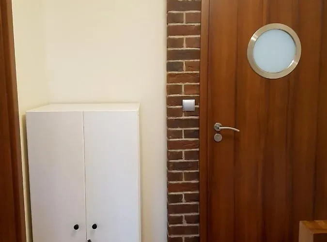 Dom Na Skraju * Łukęcin